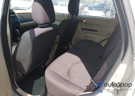 2008 Mazda Tribute I Sport z USA, uszkodzony, nr VIN 4F2CZ02Z98KM25022